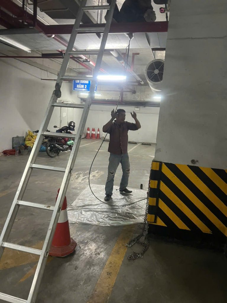 tầng hầm